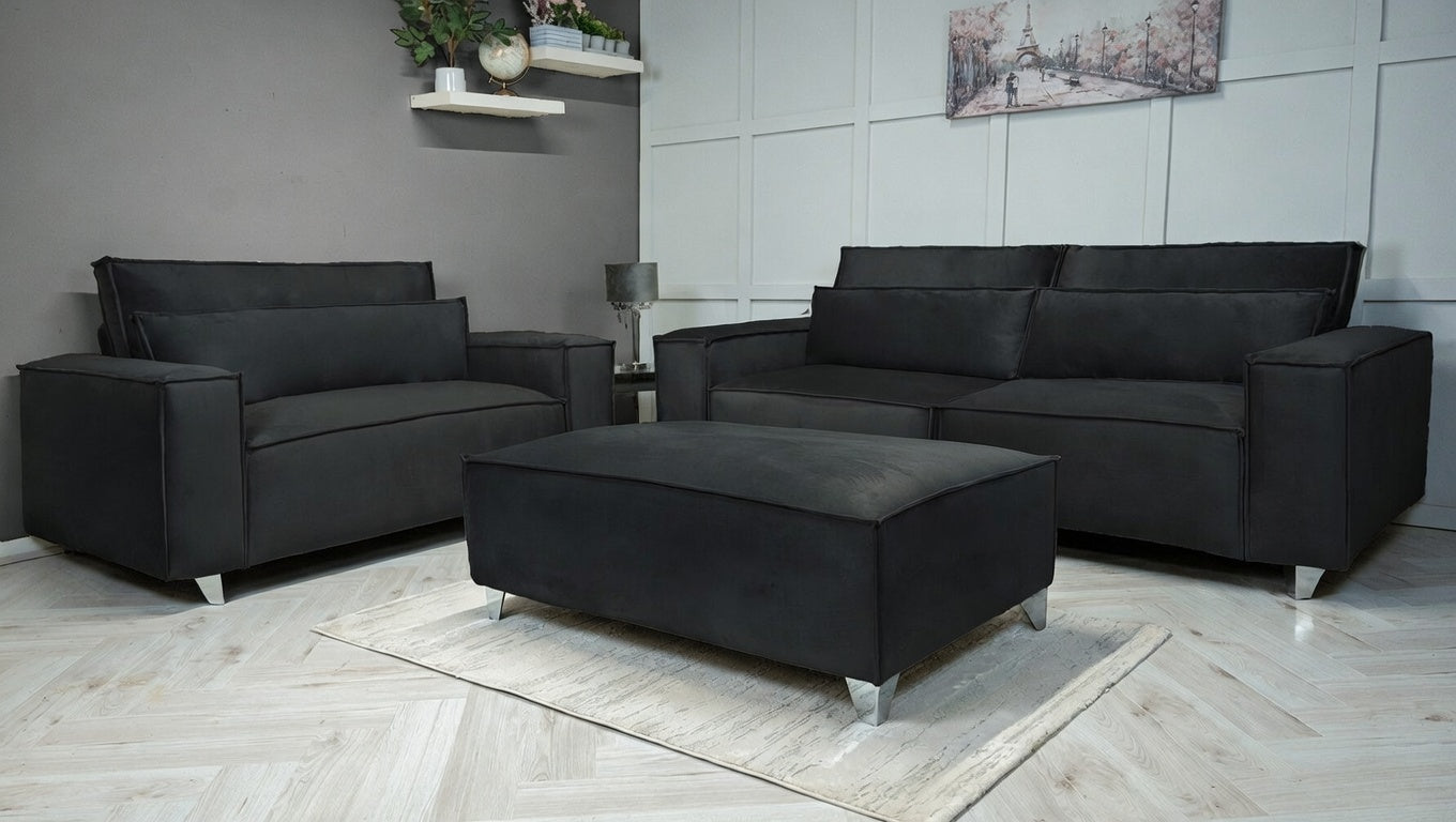 Sloane Sofa – Timeless Elegance, Unrivalled Comfort